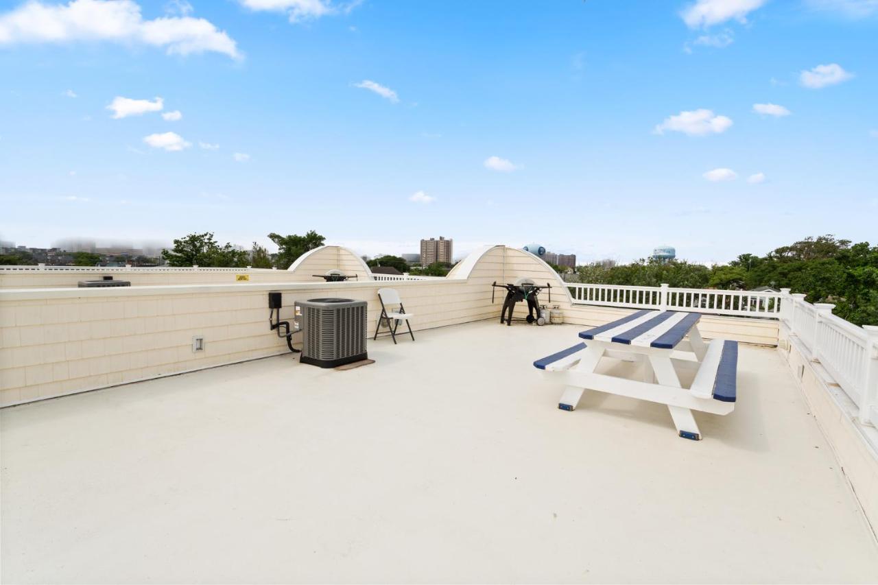 ❤️ The End Townhomes With Stunning Views On One-of-a-kind Rooftop Deck! Wow! Holiday home *